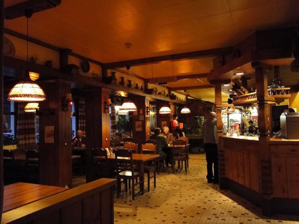 Hotel Restaurant Du Cret Bourg-Saint-Pierre Exterior photo
